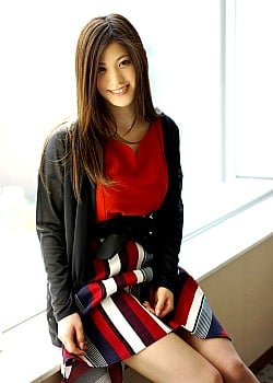 Emi Hoshii
